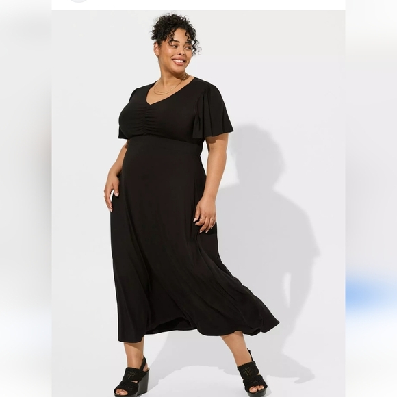 TORRID Solid Black Ponte V-Neck Skater Dress Women's Plus Size 4 Long Casual - Picture 1 of 9